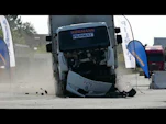 Crash Test - Mobile Fahrzeugsperre OktaBlock Hörmann on Youtube